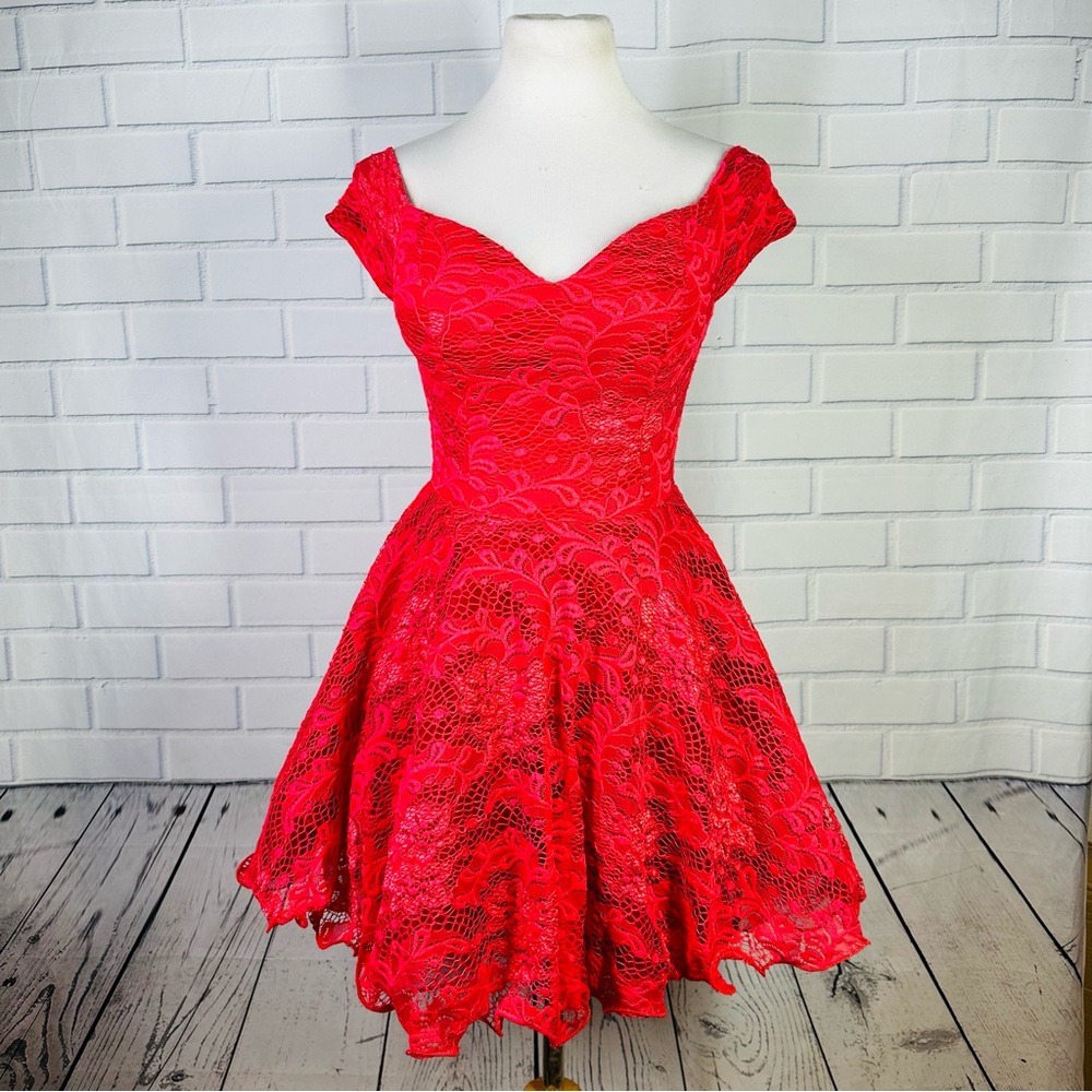 Off-Shoulder Red Lace Party Dress - Picture 3 of 16